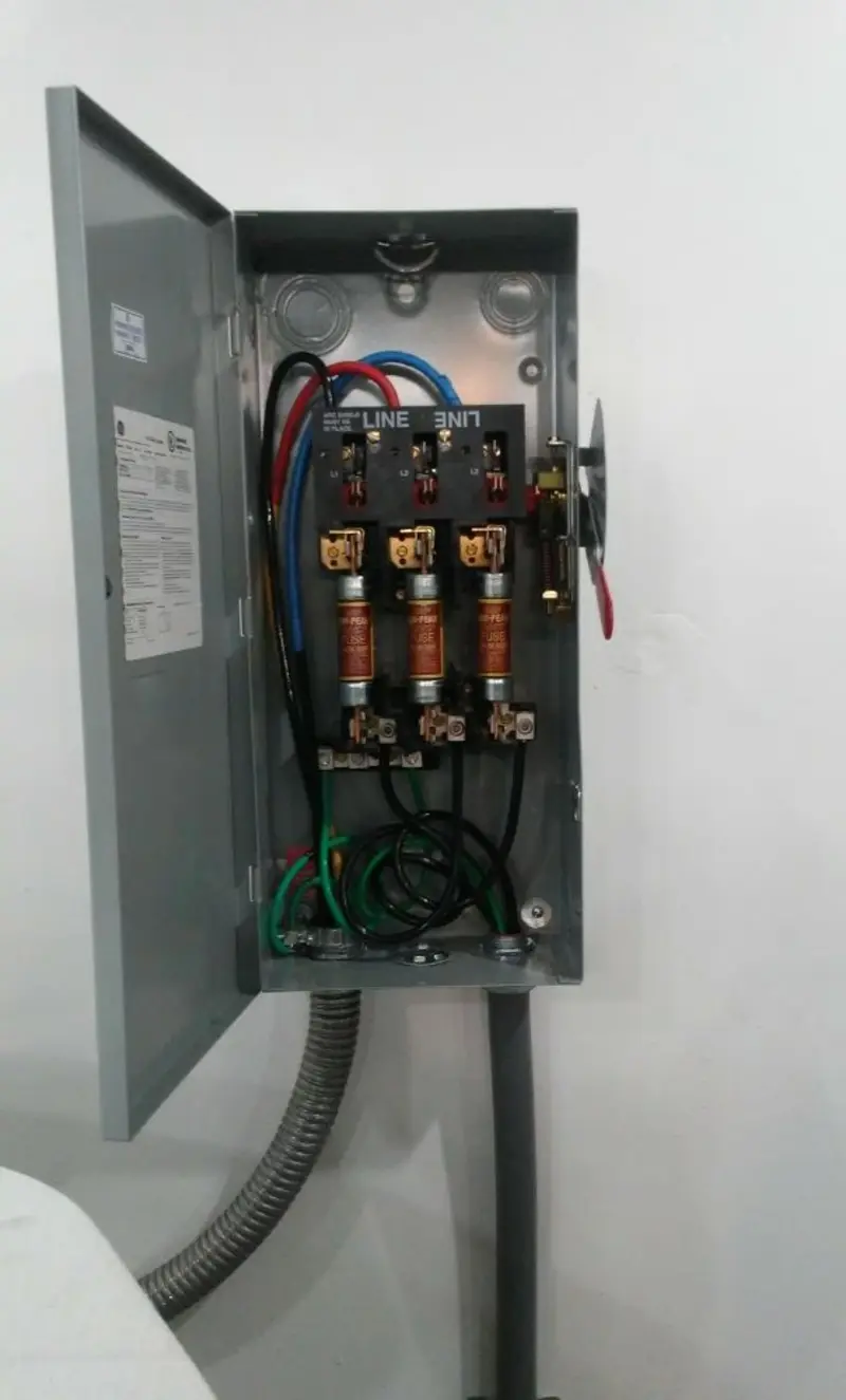 Three-phase disconnect switch installed for Smoke Detector Installation in Nyack